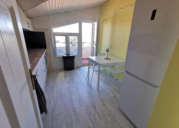 хармония център в стария град * פומורי